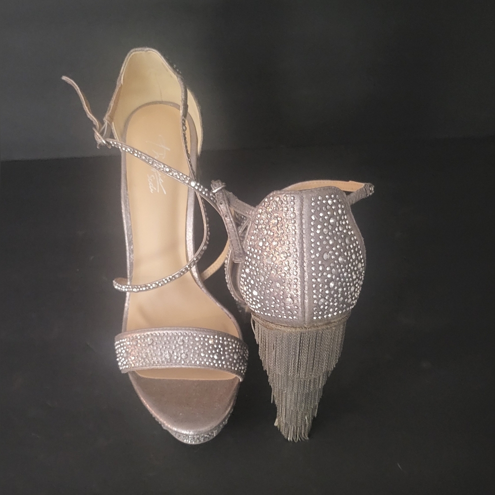 Silver embellished heels with fringe - Picture 15 of 16